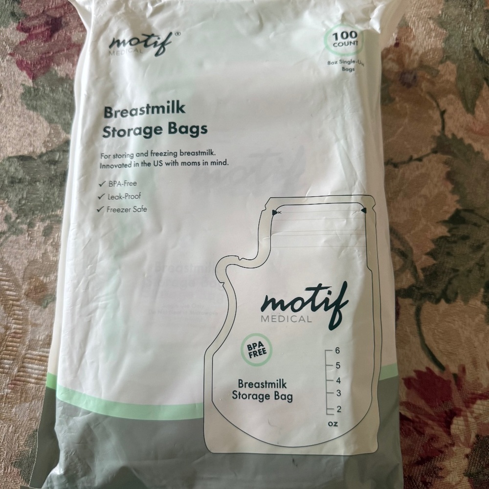Motif Breastmilk Storage Bags